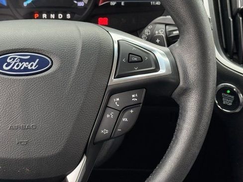 Used 2018 Ford Edge SEL w/ Equipment Group 201A FWD image 17