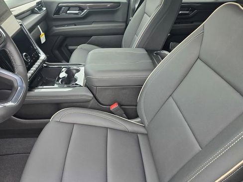 New 2026 GMC Yukon Elevation image 20