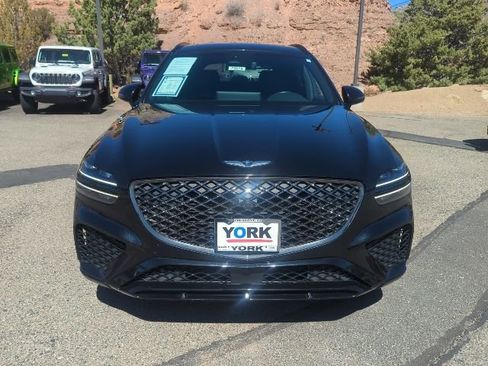 Used 2023 Genesis GV70 2.5T w/ Sport Prestige Package image 2