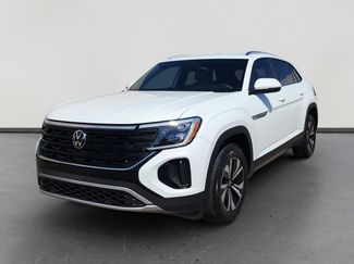 Used 2024 Volkswagen Atlas Cross Sport SE video 1