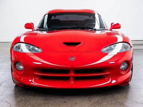 Used 1997 Dodge Viper GTS image 2
