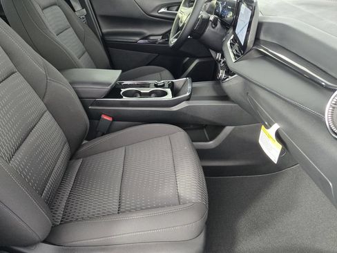 New 2026 Chevrolet Equinox LT w/ Safety and Technology Package FWD image 15