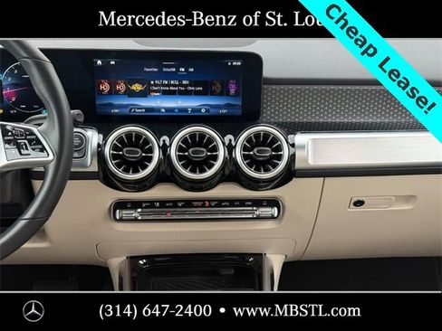 Certified 2025 Mercedes-Benz GLB 250 4MATIC image 15