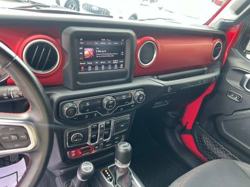 Used 2018 Jeep Wrangler Unlimited Rubicon image 29