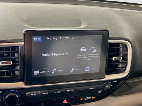 Certified 2023 Hyundai Venue SEL FWD image 15