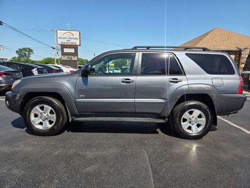 Used 2004 Toyota 4Runner SR5 image 3