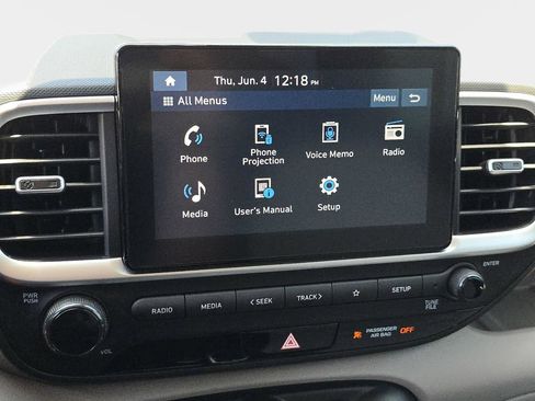 Used 2023 Hyundai Venue SEL FWD image 25