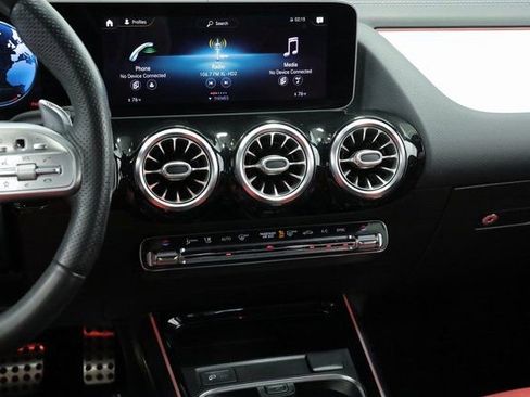 Used 2021 Mercedes-Benz GLA 35 AMG 4MATIC image 12