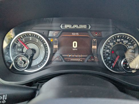 Used 2023 RAM 1500 Laramie AWD/4WD image 19