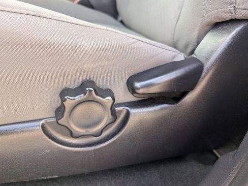 Used 2021 Toyota Tacoma SR5 w/ SR5 Appearance Package (SM) image 24