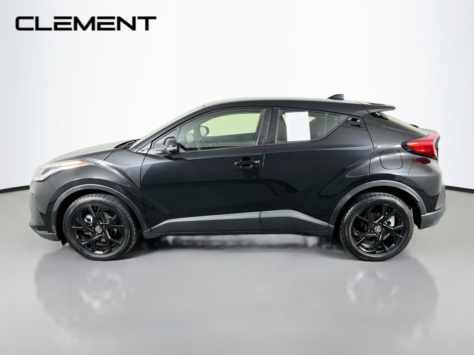 Used 2022 Toyota C-HR Nightshade FWD image 5