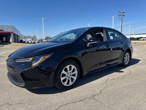 New 2026 Toyota Corolla LE image 2