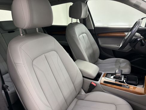 Used 2023 Audi Q5 2.0T Premium Plus AWD/4WD image 29