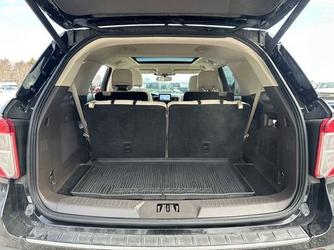 Used 2021 Ford Explorer Platinum w/ Equipment Group 601A image 15