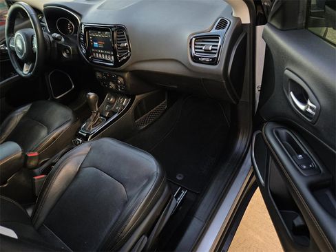 Used 2018 Jeep Compass Limited w/ Safe & Security Group image 7