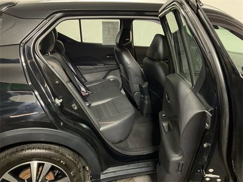 Used 2020 Nissan Kicks SR w/ SR Premium Package image 31
