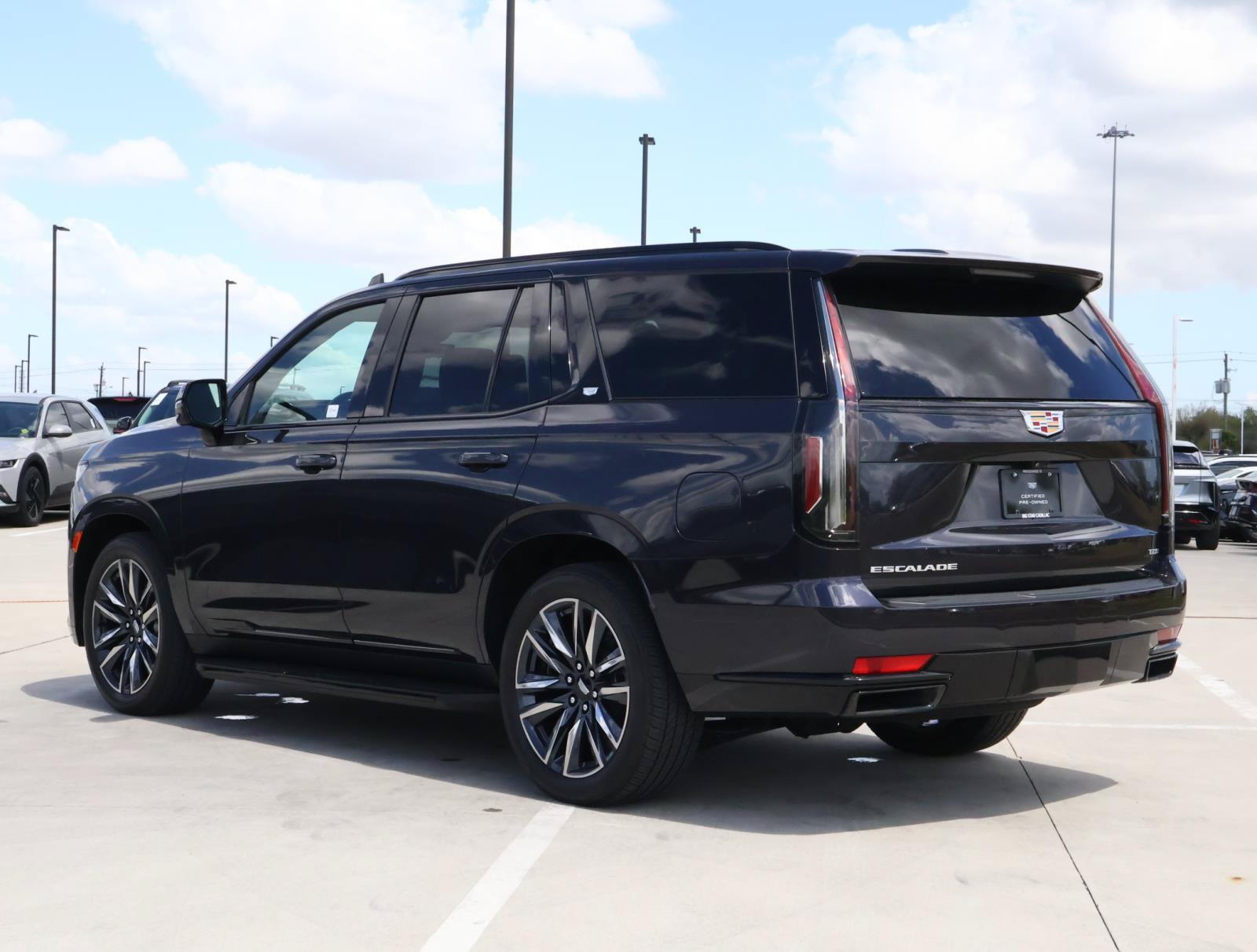 Certified 2024 Cadillac Escalade Sport Platinum AWD/4WD image 2