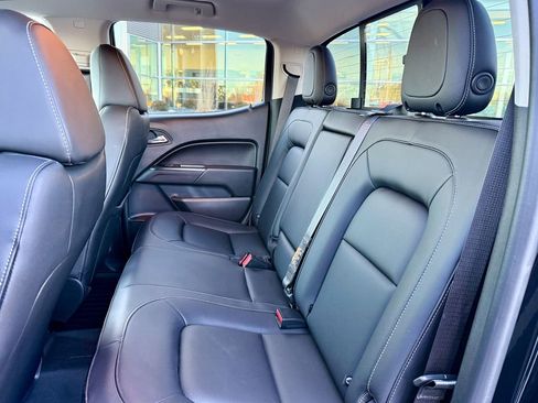 Used 2021 Chevrolet Colorado LT w/ LT Convenience Package image 11