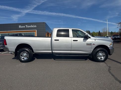 Used 2015 RAM 2500 Tradesman w/ Chrome Appearance Group image 8