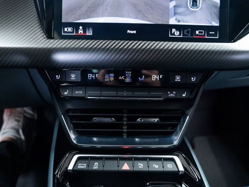 Used 2022 Audi e-tron GT Prestige w/ Prestige Package image 15