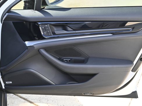 Used 2024 Porsche Panamera 4 image 52