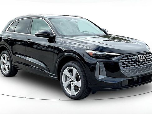 New 2026 Audi Q5 Premium Plus AWD/4WD image 1