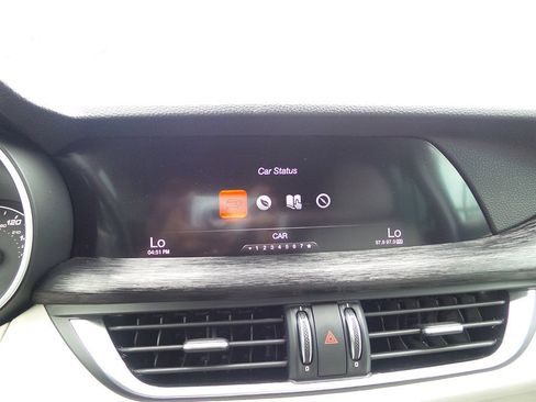 Used 2019 Alfa Romeo Stelvio RWD image 38