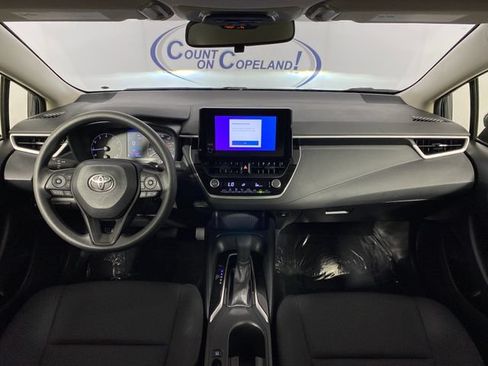 Used 2024 Toyota Corolla LE FWD image 12