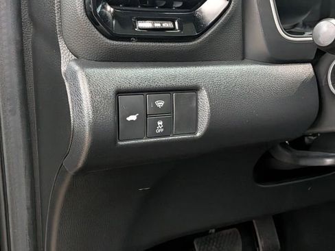 Used 2025 Honda Pilot Black Edition image 13