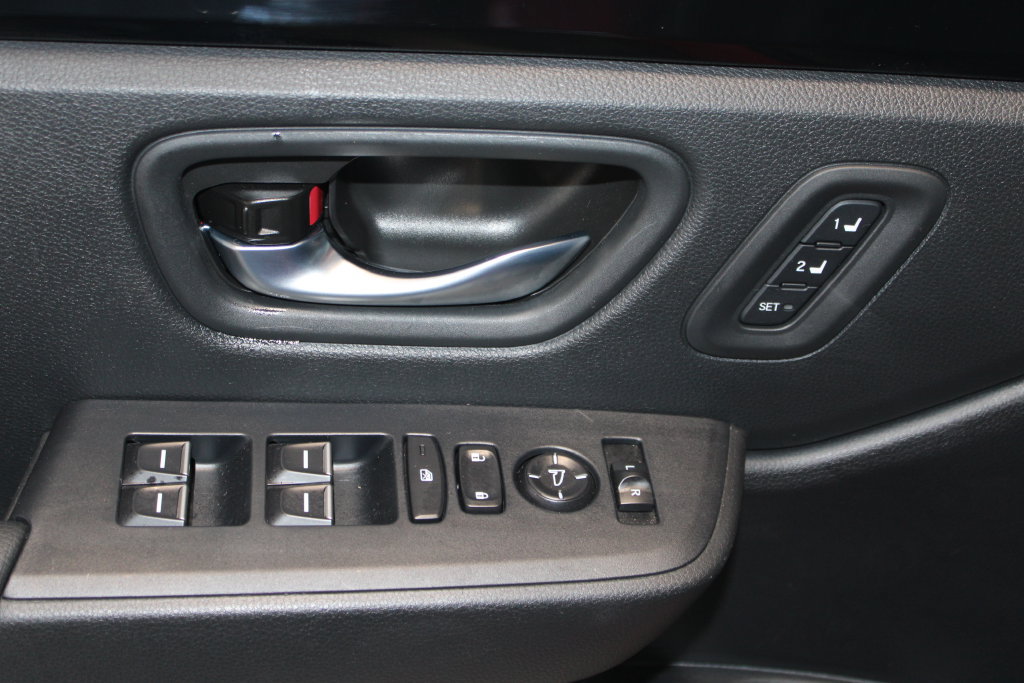 Certified 2026 Honda Passport RTL image 5