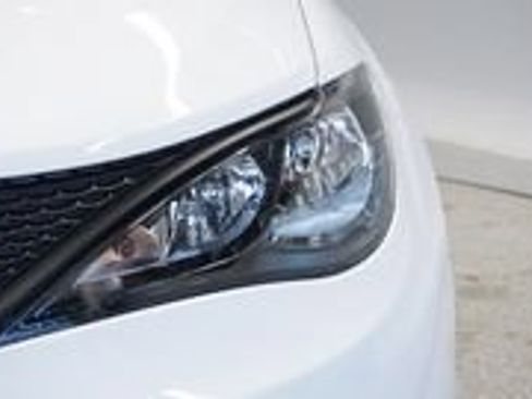 New 2026 Chrysler Voyager LX FWD image 3