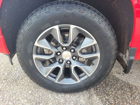 Used 2022 Chevrolet Silverado 1500 Custom w/ LPO, Dark Essentials Package image 27