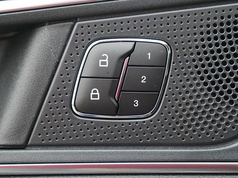 Used 2024 Ford Edge Titanium image 26