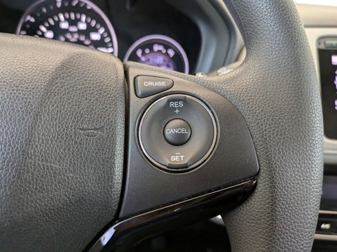 Used 2017 Honda HR-V EX image 23