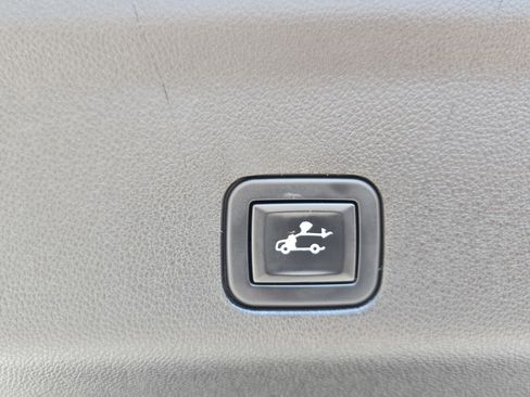 Used 2021 Cadillac Escalade Sport w/ Driver Assist Tech Package image 14