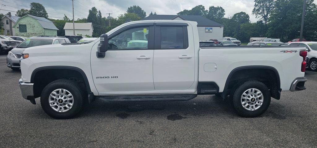 Used 2021 Chevrolet Silverado 2500 LT w/ All Star Edition AWD/4WD image 4