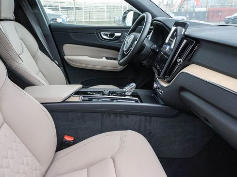 New 2026 Volvo XC60 B5 Core AWD/4WD image 17