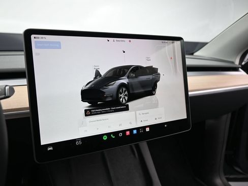 Used 2023 Tesla Model Y Long Range AWD/4WD image 10