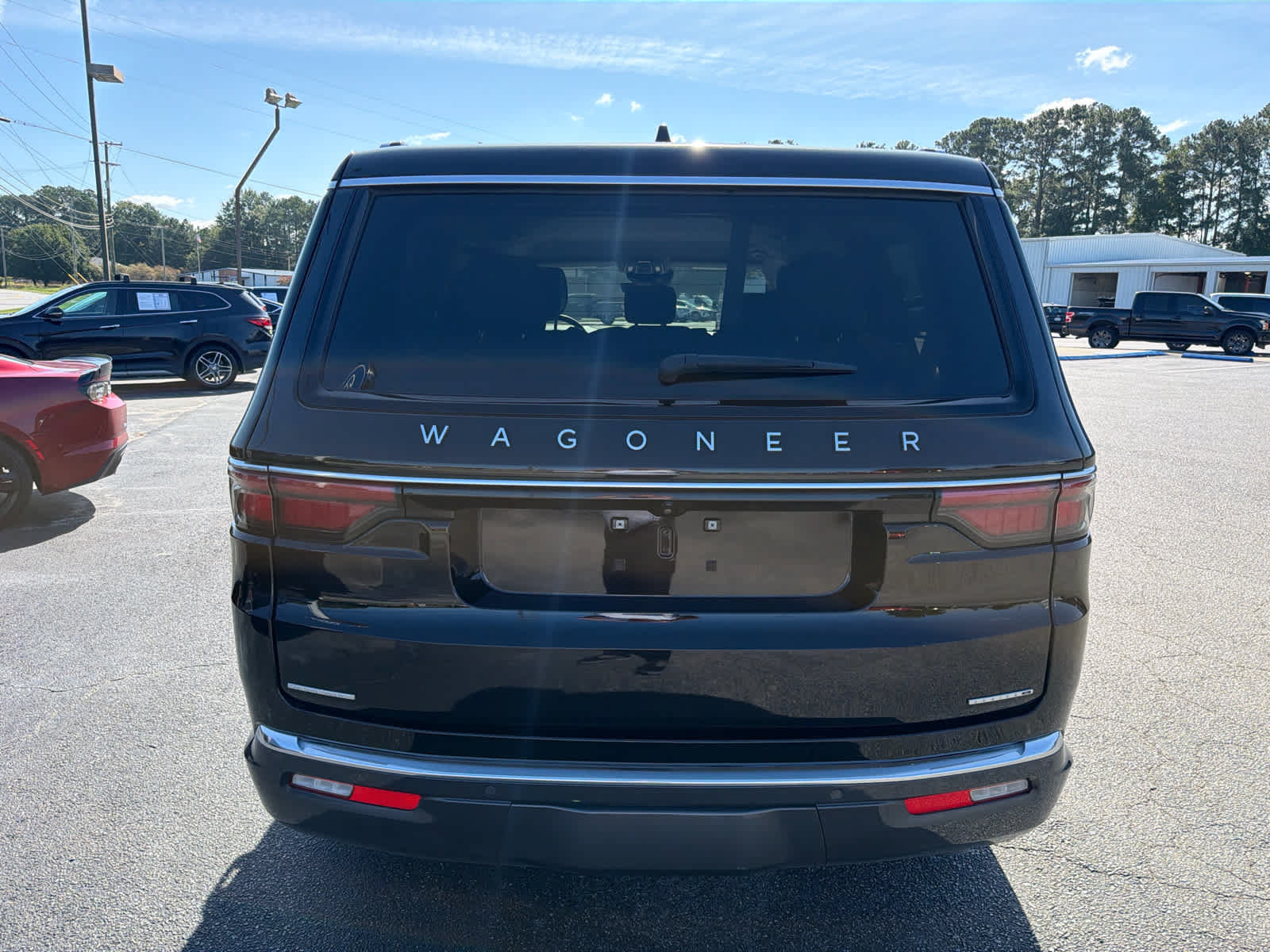 Used 2022 Jeep Wagoneer Series II AWD/4WD image 4