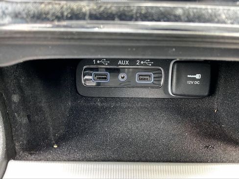 Used 2020 Jeep Grand Cherokee Overland w/ Interior Metal Package AWD/4WD image 18
