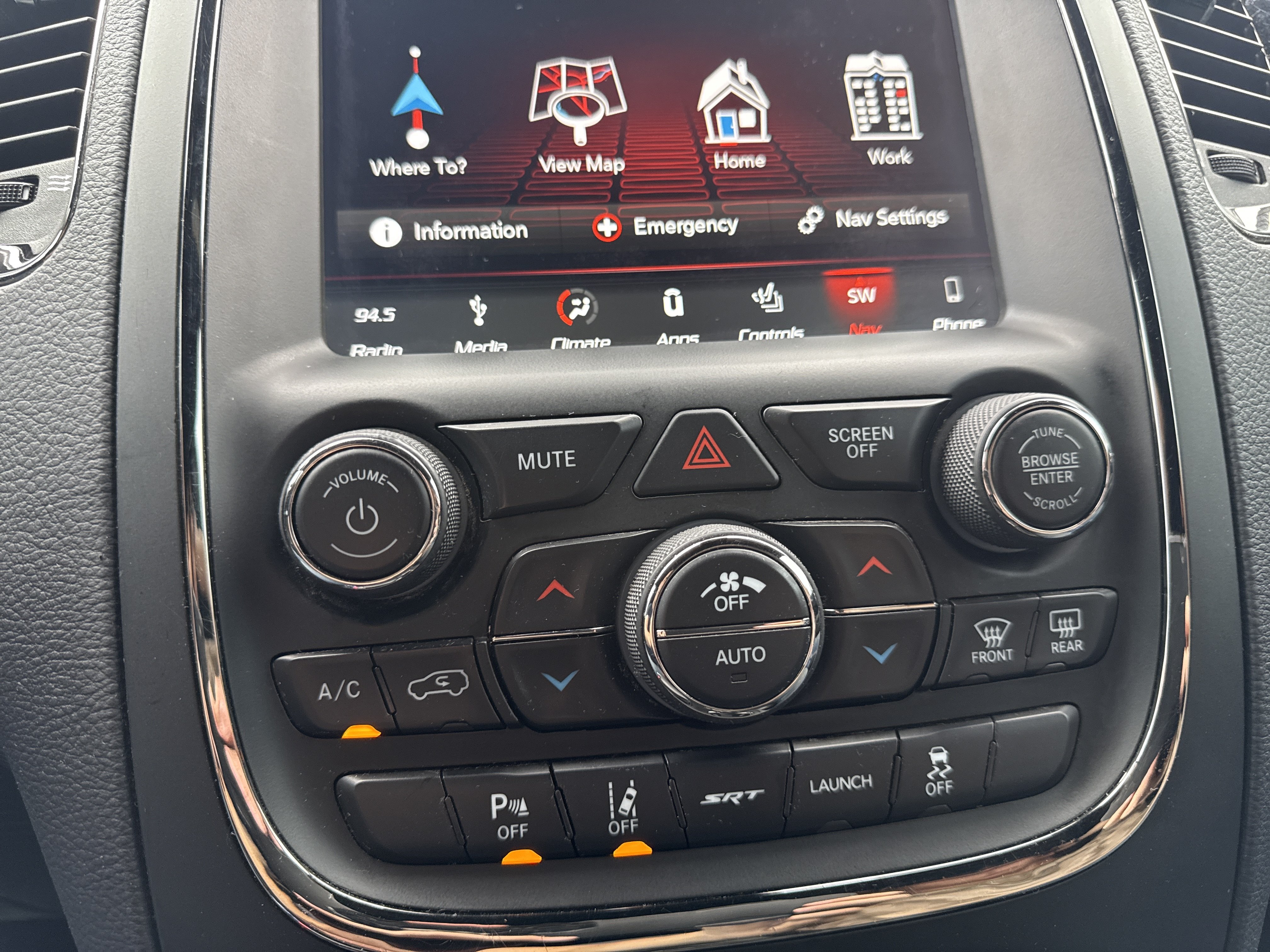 Used 2018 Dodge Durango SRT w/ Technology Group AWD/4WD image 22