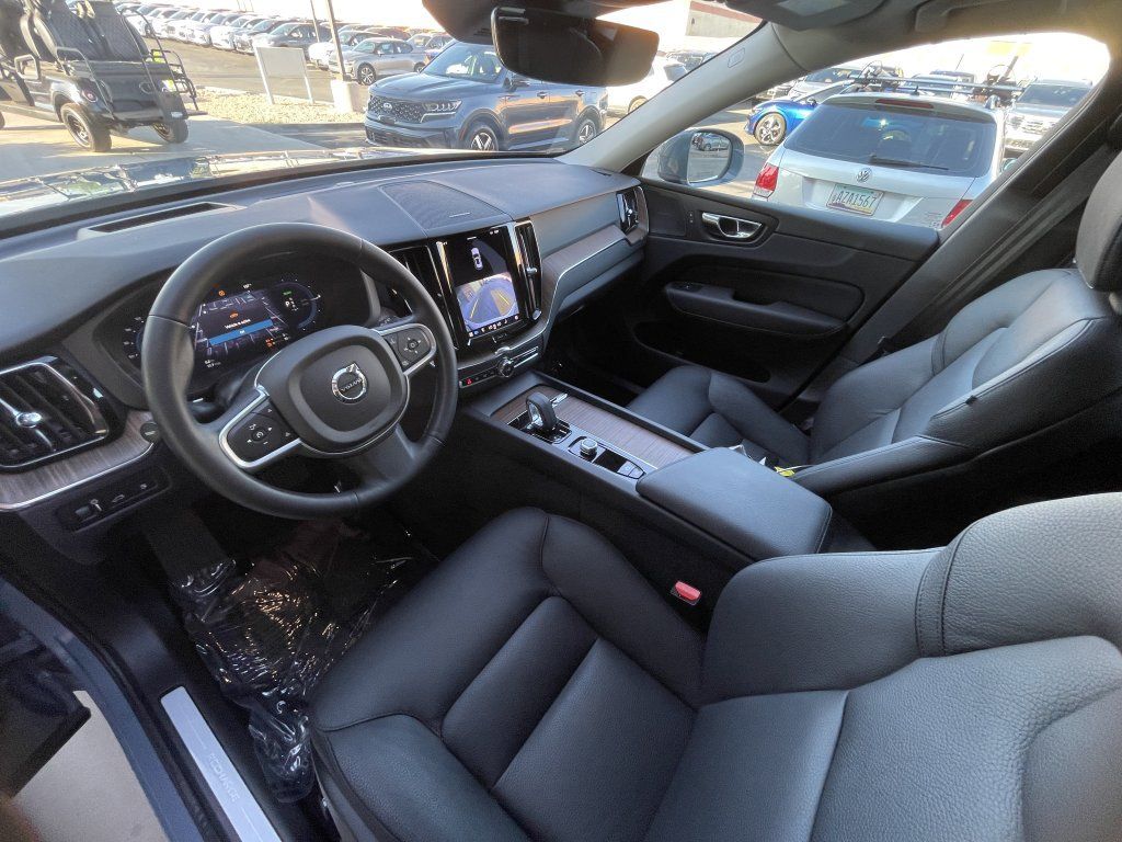 Used 2022 Volvo XC60 T8 Inscription Expression w/ Advanced Package AWD/4WD image 21