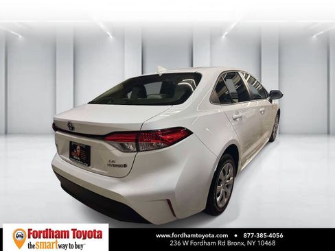 Certified 2024 Toyota Corolla LE FWD image 5