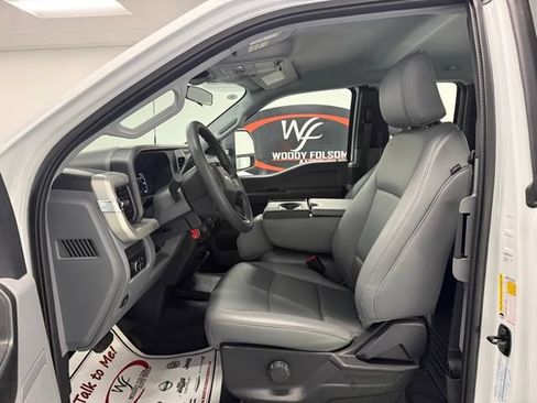 New 2026 Ford F250 XL w/ XL Chrome Package RWD image 9