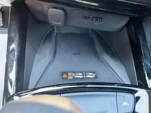 Used 2026 Chevrolet Trax RS w/ Sunroof Package FWD image 21