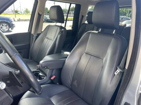 Used 2015 Land Rover LR4 HSE AWD/4WD image 27