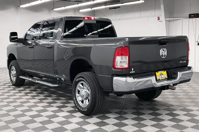 Used 2024 RAM 2500 Tradesman w/ Chrome Appearance Group AWD/4WD image 2