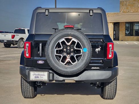 New 2026 Ford Bronco Outer Banks image 8