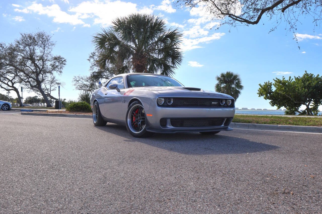 Used 2015 Dodge Challenger SRT Hellcat RWD image 50