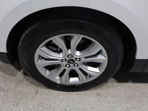 Used 2024 Ford Edge Titanium w/ Equipment Group 301A image 9